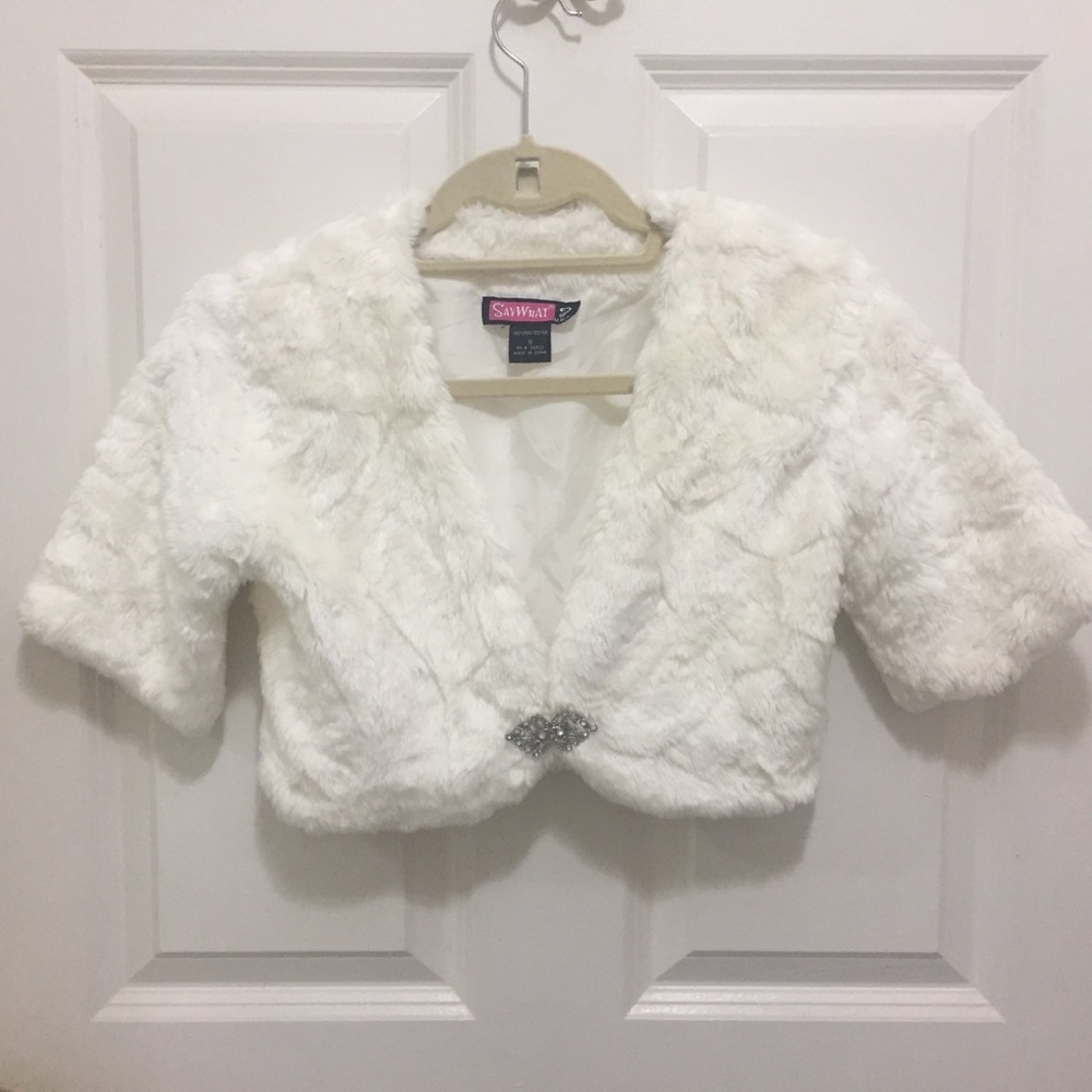 Faux fur shrug-Vintage look